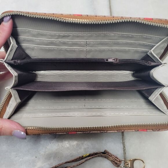 Ladies Long Wallet Disney Mickey Mouse Purse Faux Leather Zipper Rectang… - Picture 9 of 10